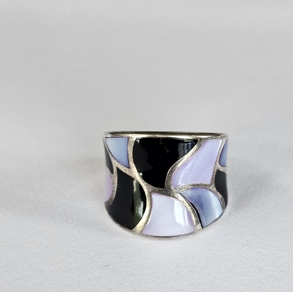 Vintage Designer Mother of Pearl & Black Onyx Mosaic 💍 Size 8! EUC - Picture 3 of 4